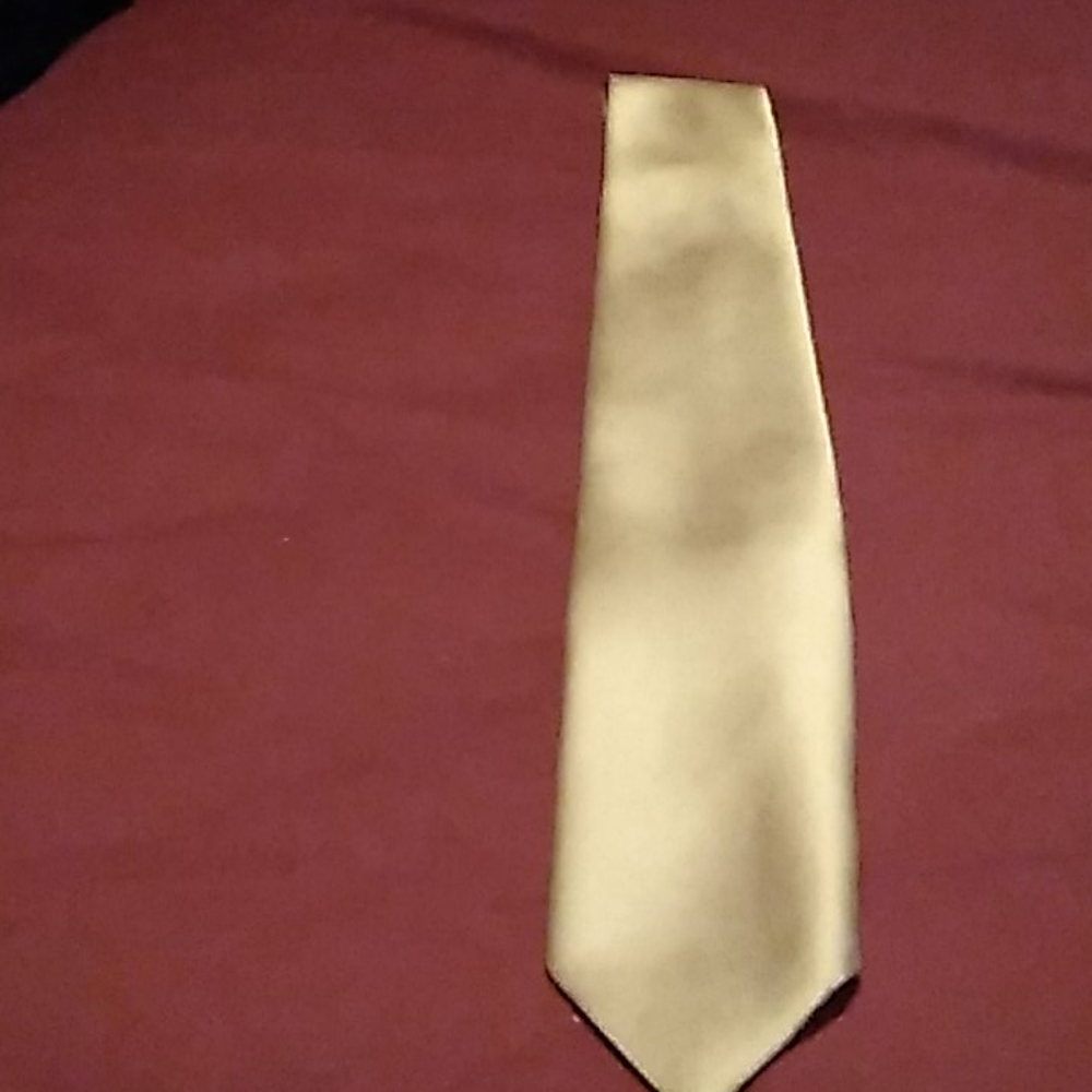 Necktie - Picture 2 of 6